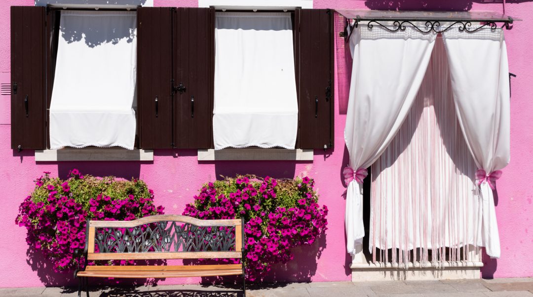 Façade colorée rose Burano 