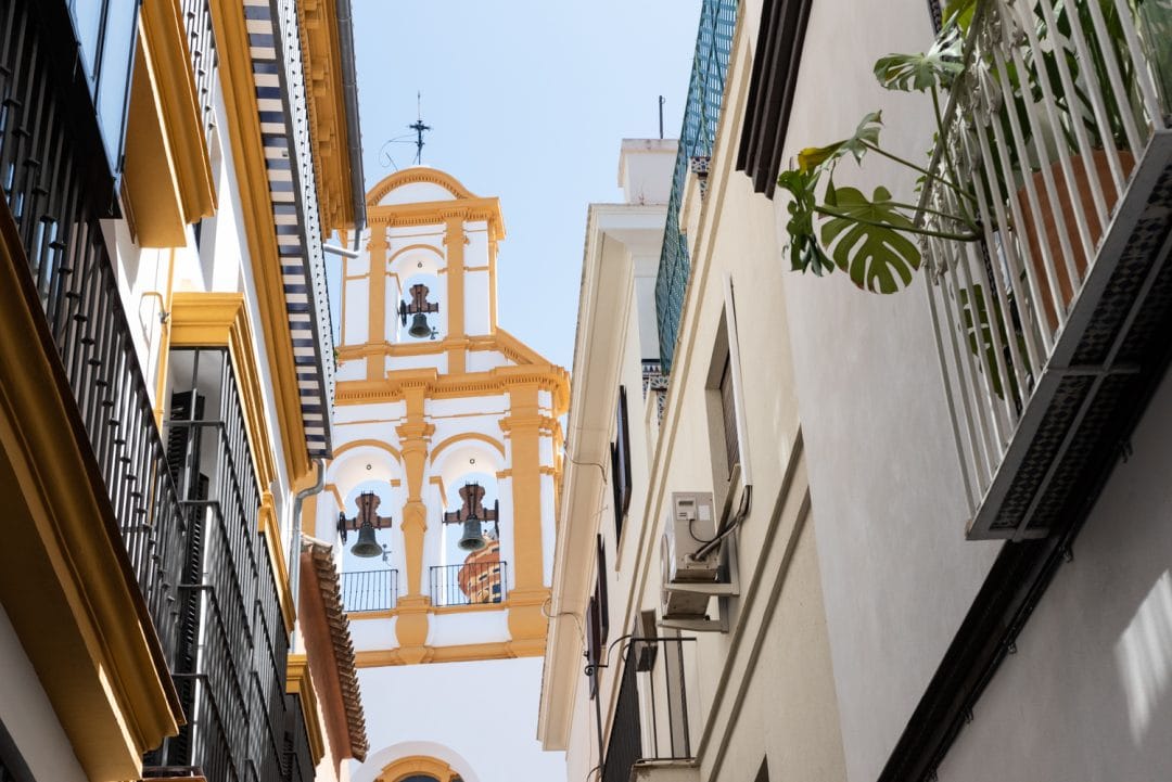 Ruelle Santa Cruz à Séville