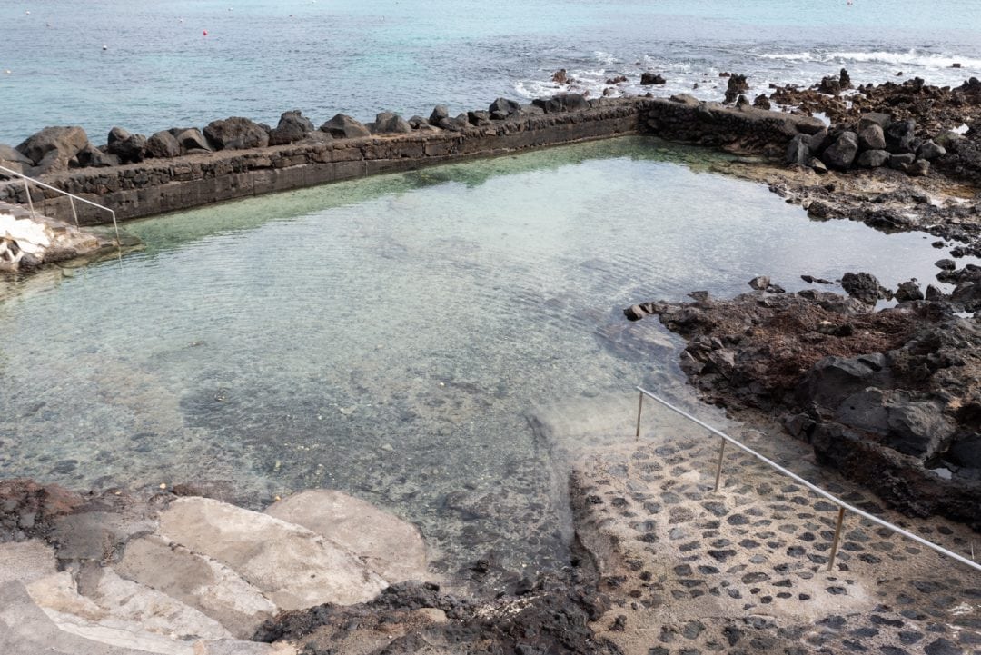 Piscine naturelle à Punta Mujeres - Lanzarote