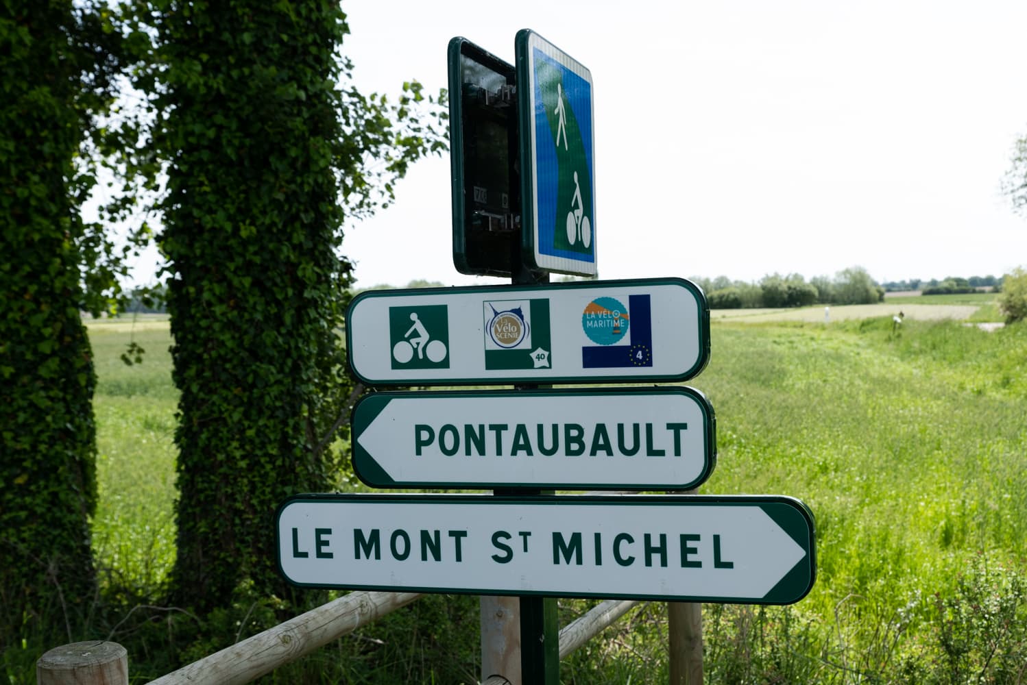 panneau-véloscénie-le-mont-saint-michel