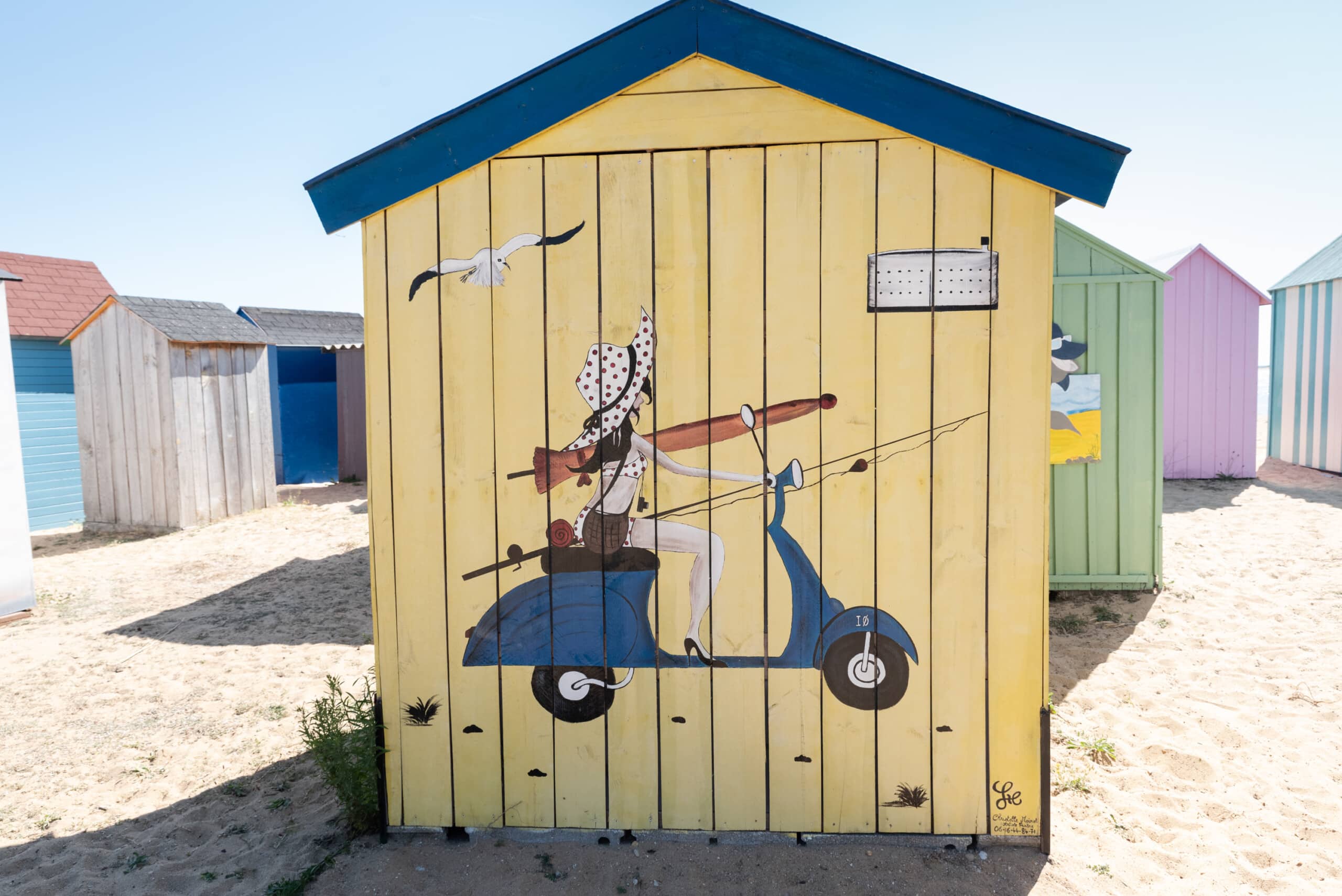 cabine de plage à la plage de la boirie à l'île d'Oléron