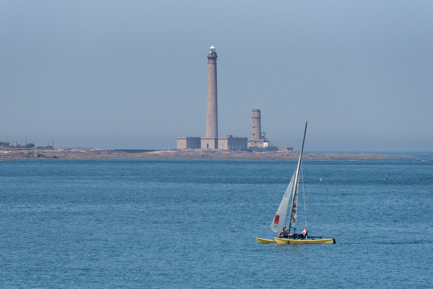 Vue sur le phare de Gatteville depuis Barfleur