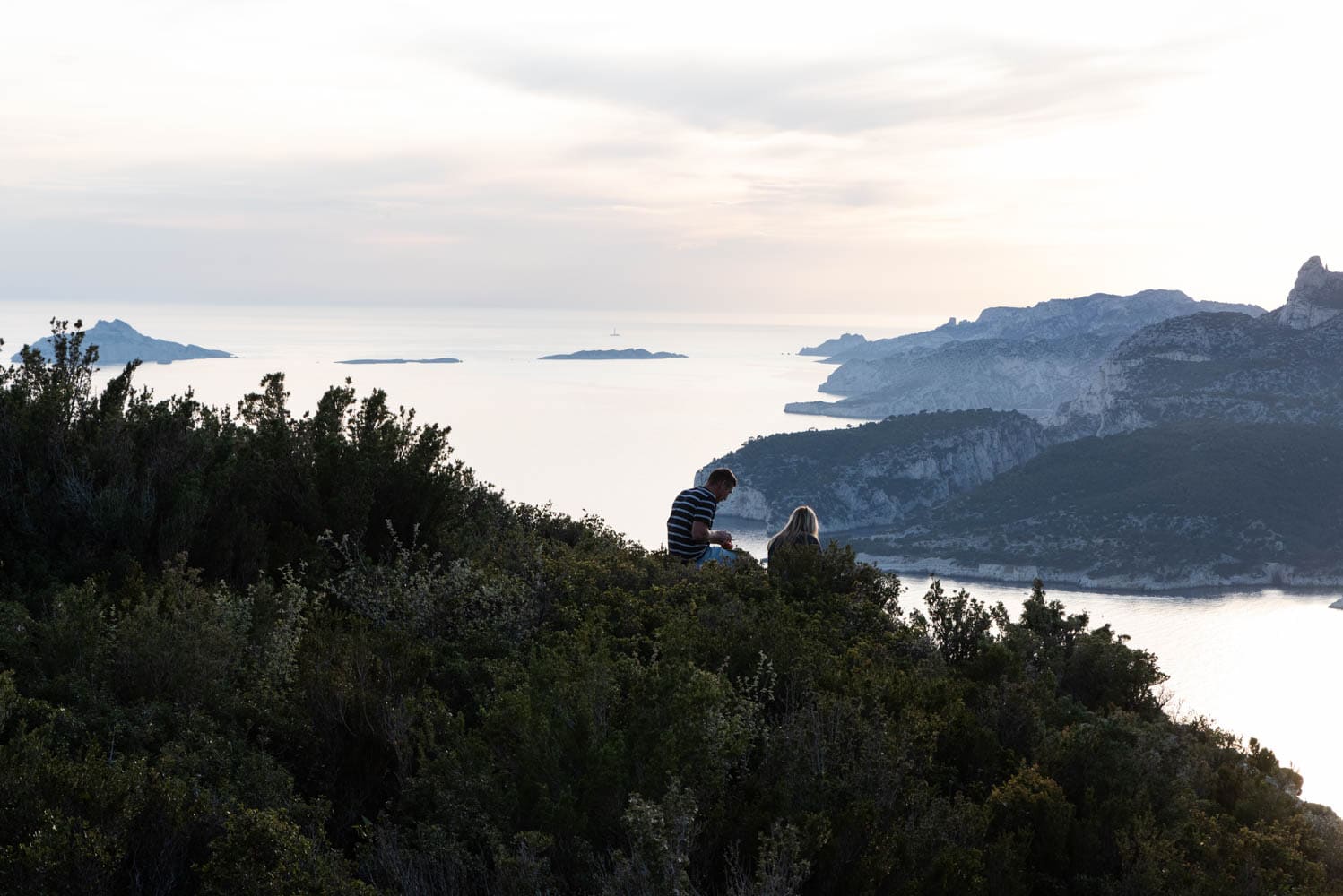 paysage-coucher-de-soleil-calanques-de-cassis