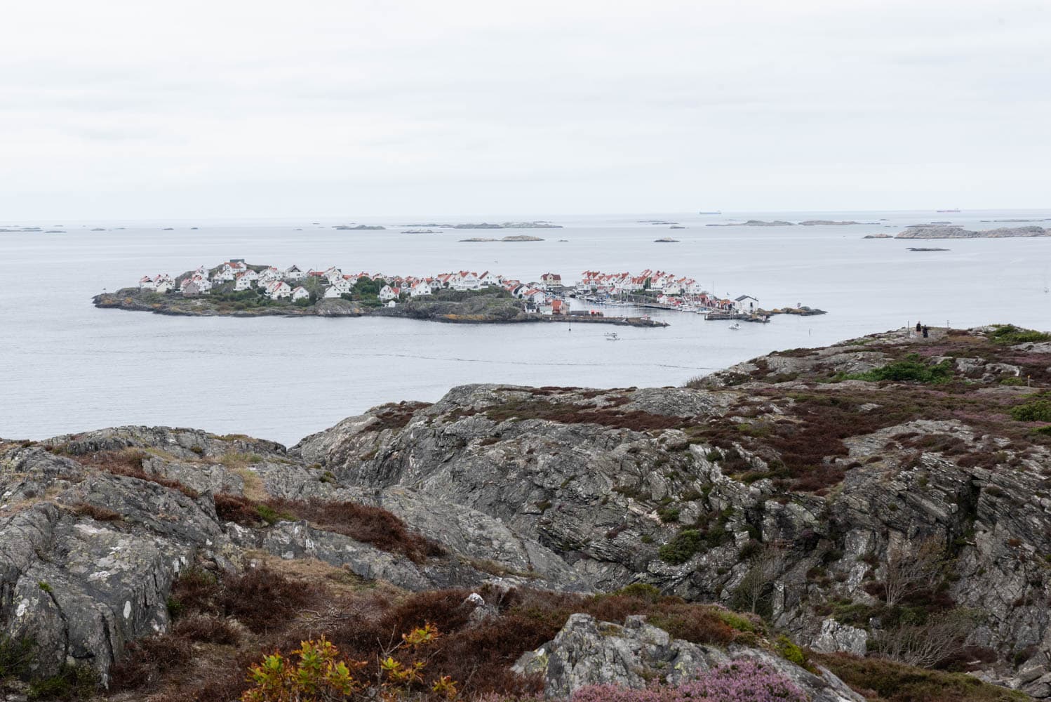 Atsol depuis l'île de Dyrön