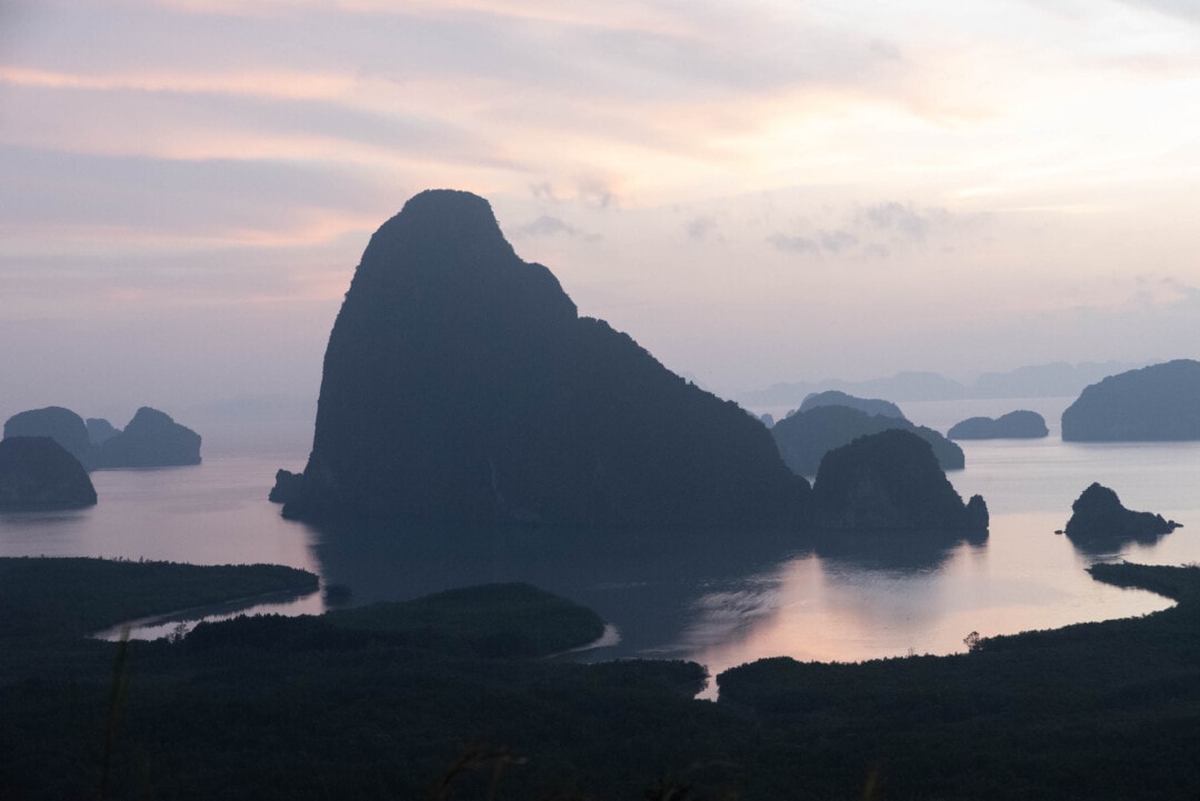 lever-de-soleil-baie-de-phang-nga
