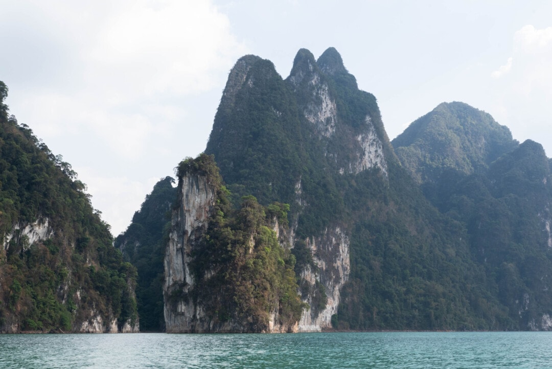 paysage-lac-de-khao-sok-thaïlande