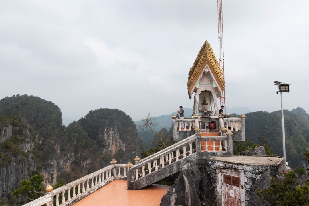 vue-depuis-le-temple-du-tigre-krabi