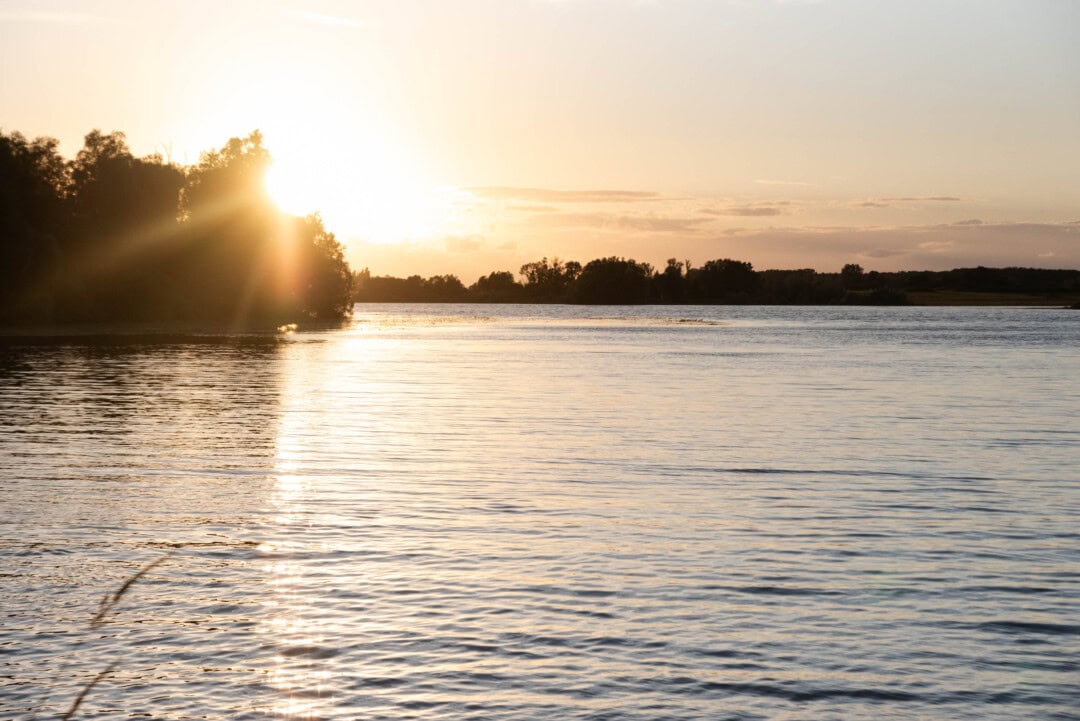 coucher de soleil lac de rillé