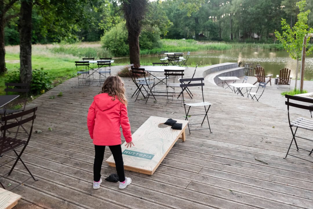 jeu cornhole huttopia lac rille